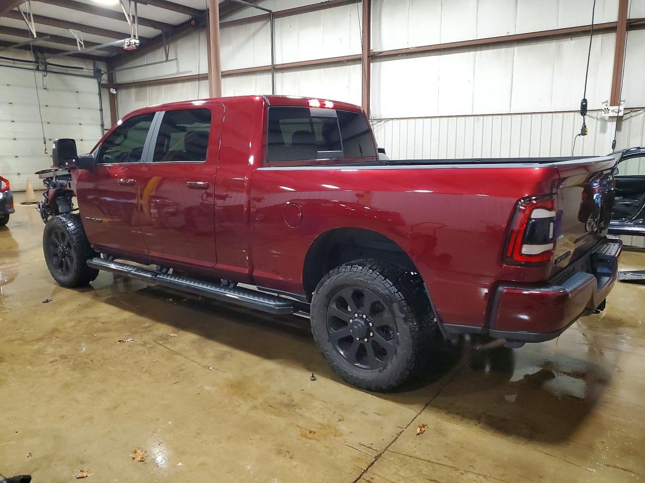 2024 Ram 3500 Laramie - Фото 2
