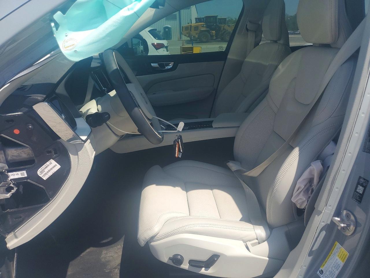 2026 Volvo Xc60 Ultra - Image 7