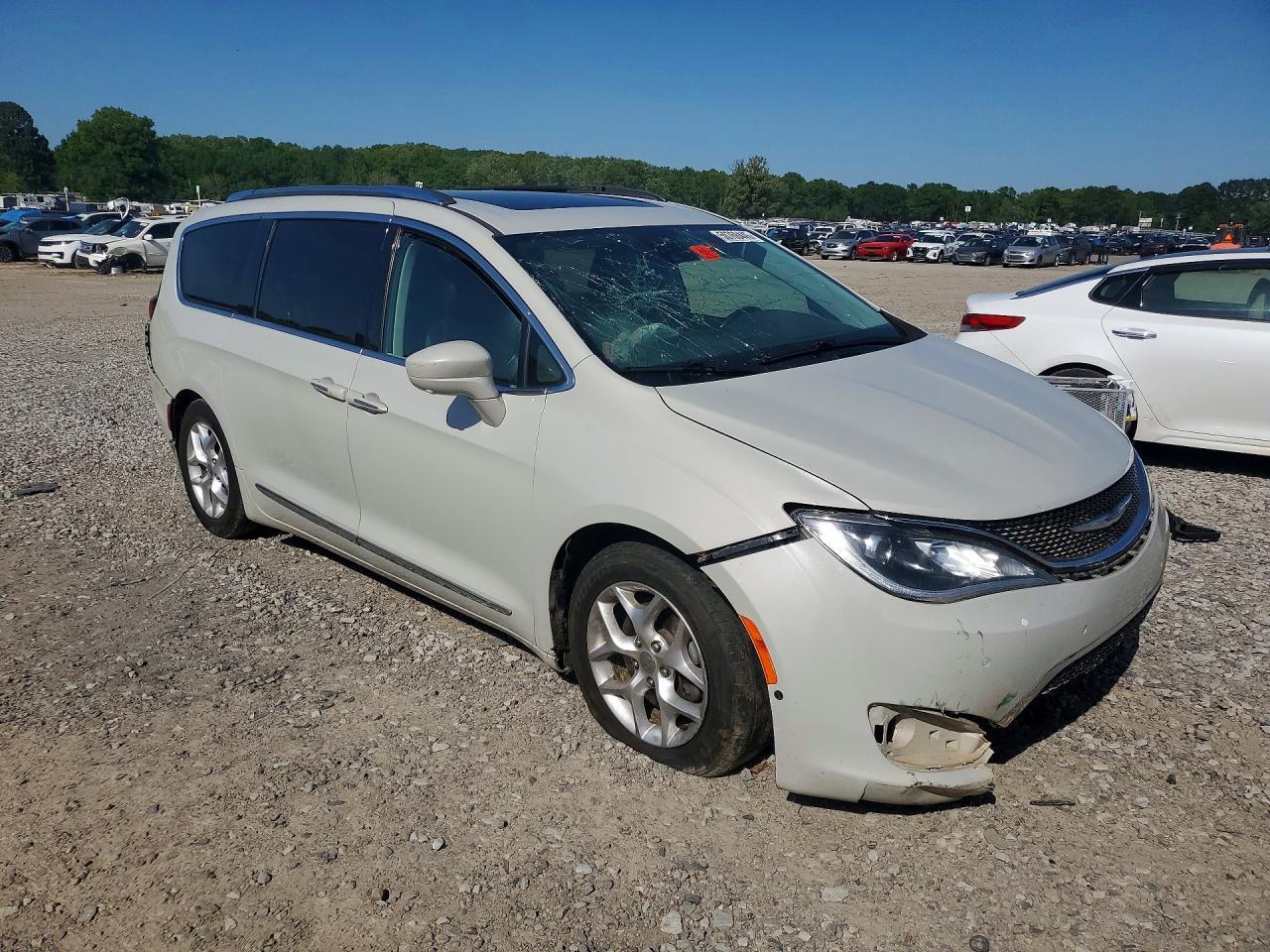 2020 Chrysler Pacifica Touring L Plus - Image 4