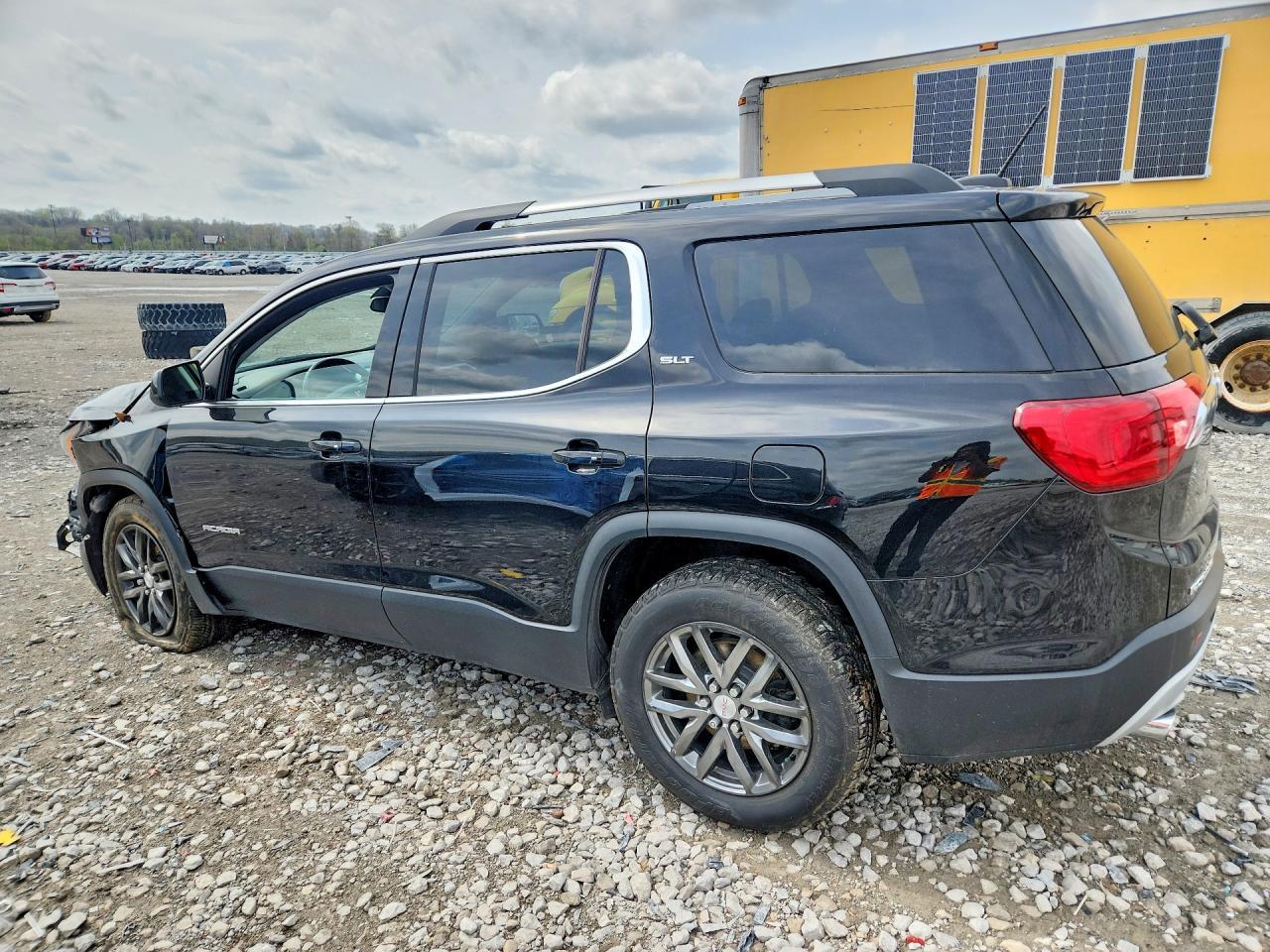 2017 GMC Acadia Slt-1 - Image 2