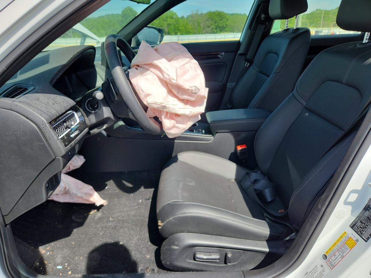 2025 Honda Civic Sport Touring - Image 7