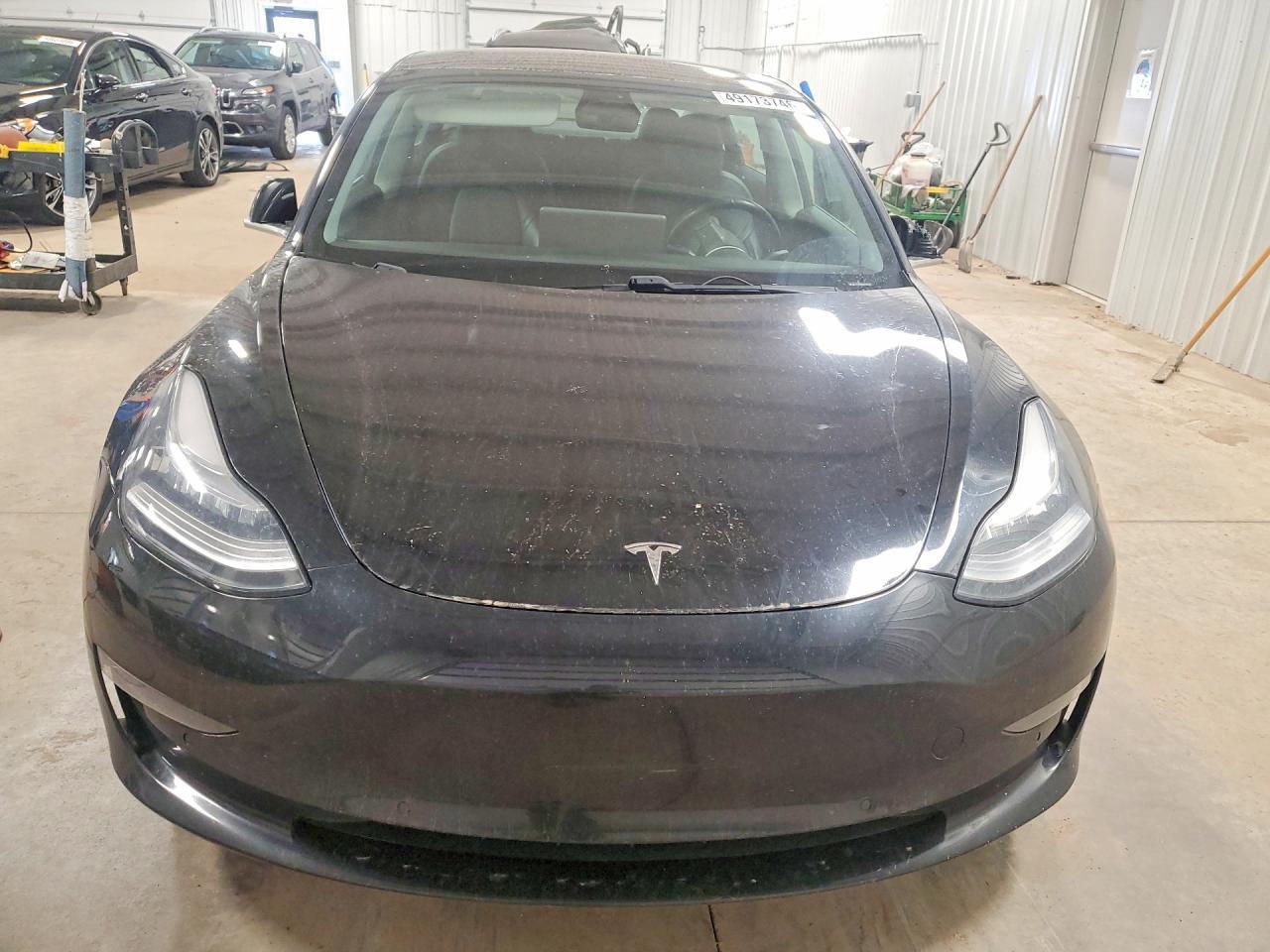 2019 Tesla Model 3 - Фото 5