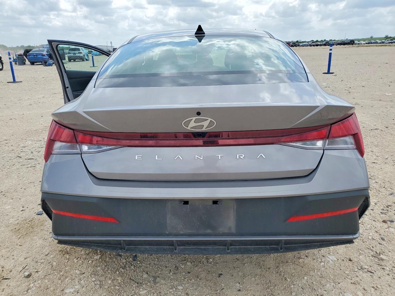 2024 Hyundai Elantra Sel - Фото 6