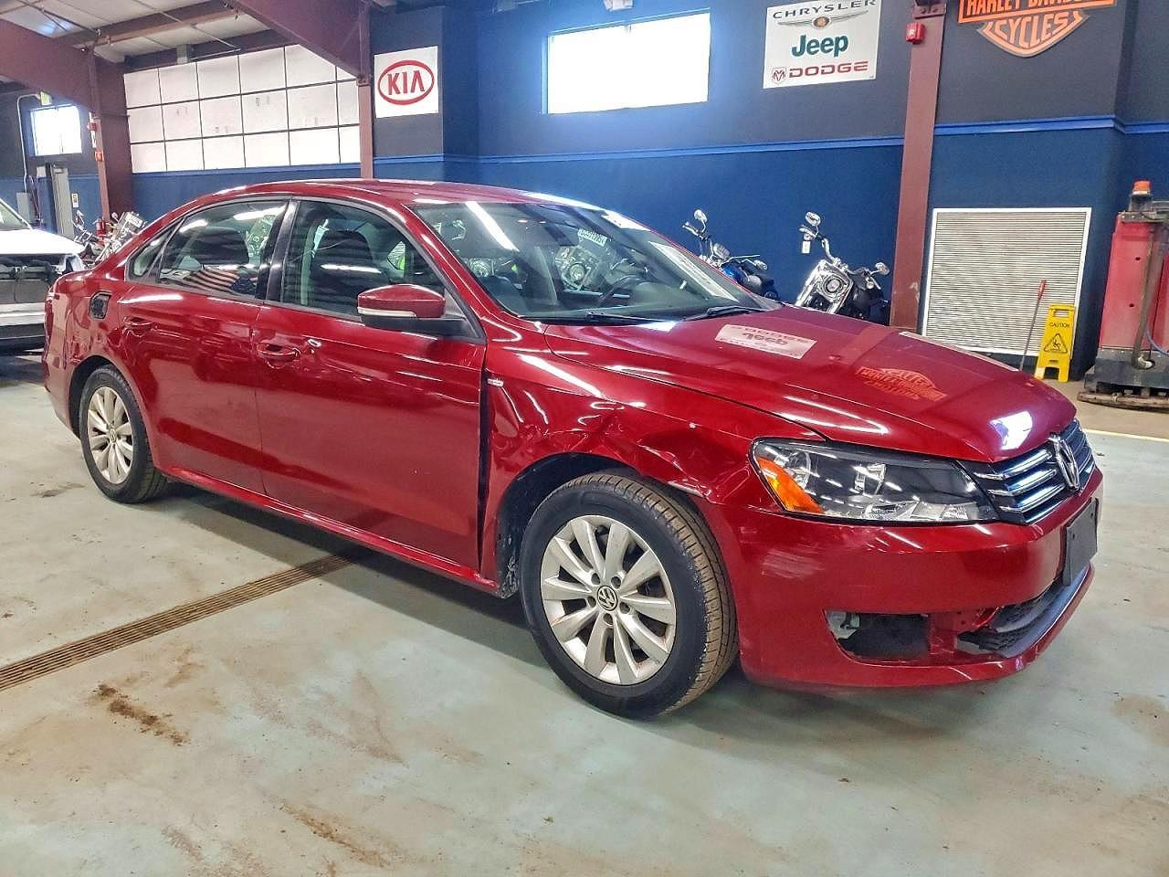 2015 Volkswagen Passat S - Фото 4