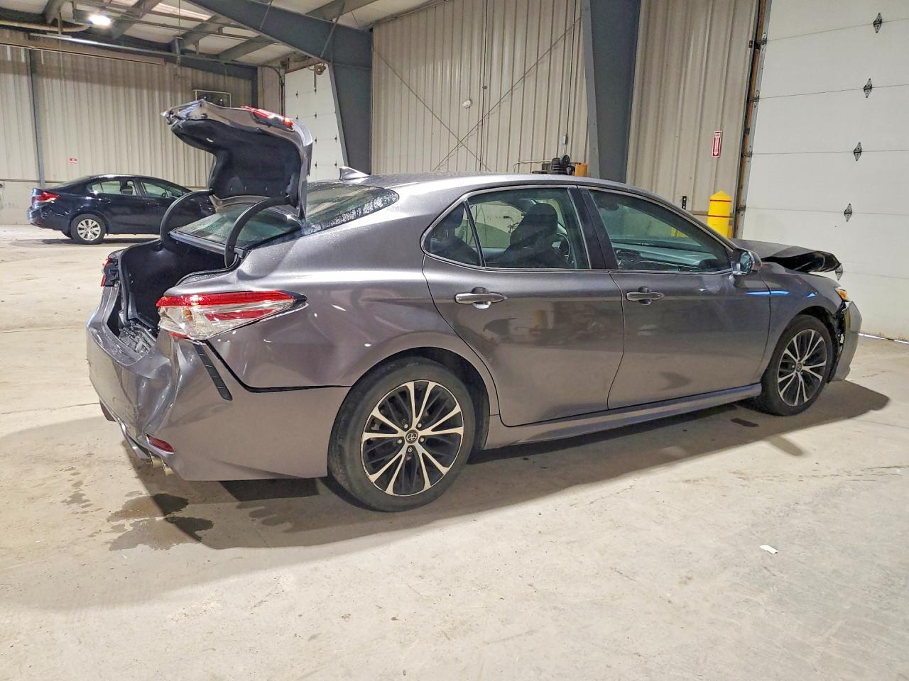 2019 Toyota Camry - Image 3