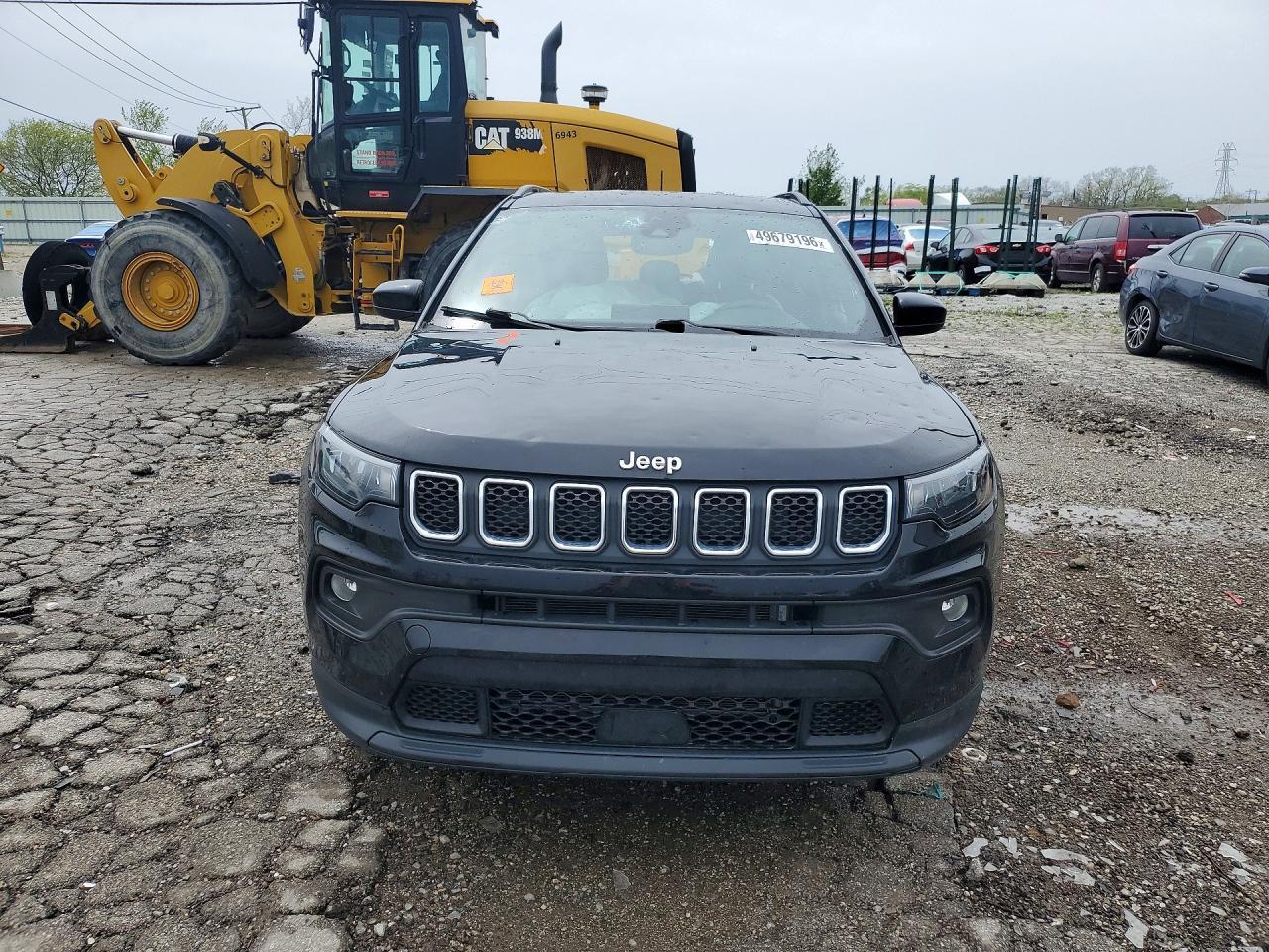 2023 Jeep Compass Latitude Lux - Image 5