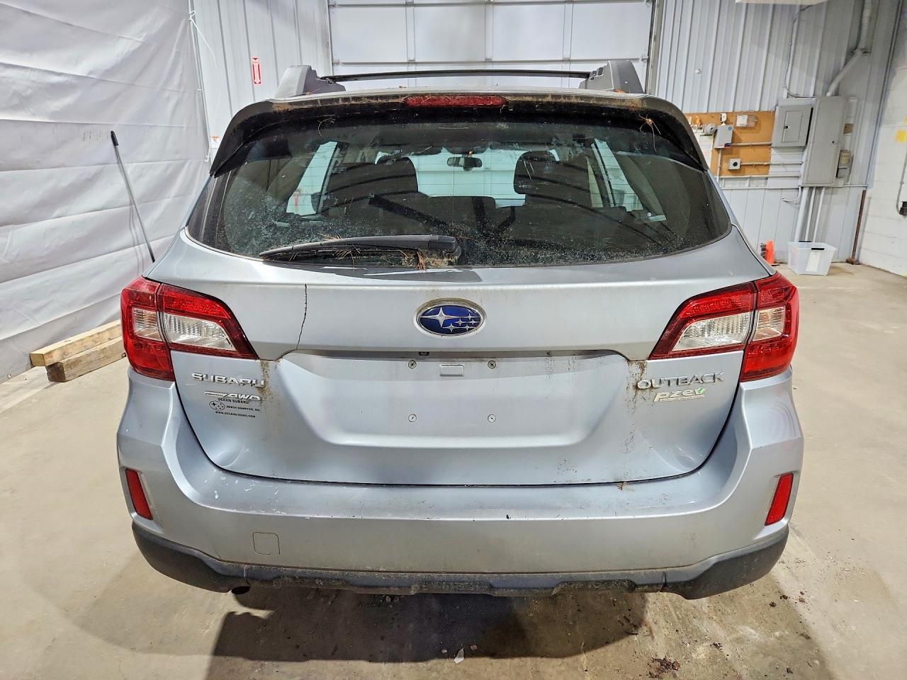 2015 Subaru Outback 2.5I - Image 6
