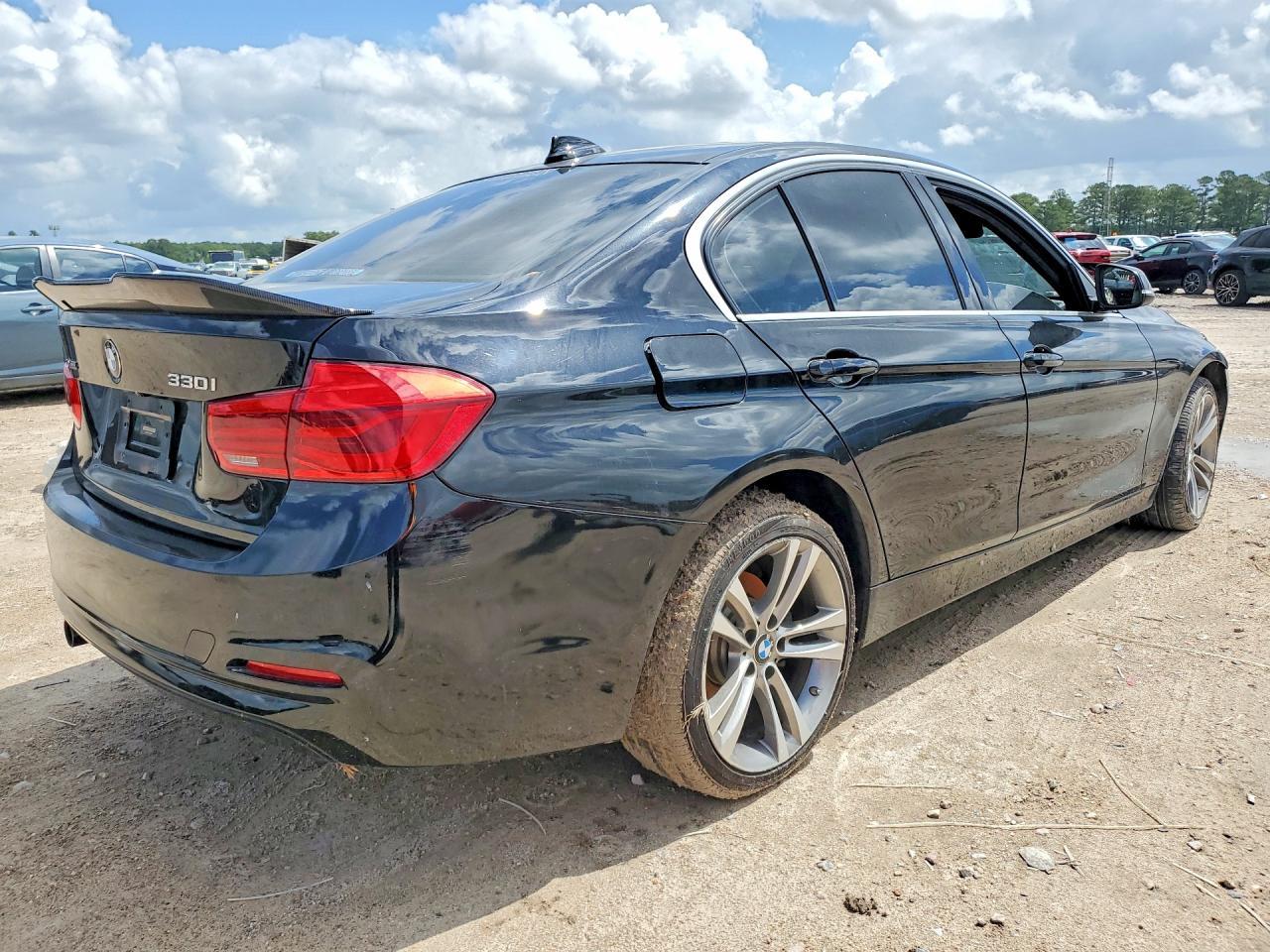 2018 BMW 330 Xi - Фото 3