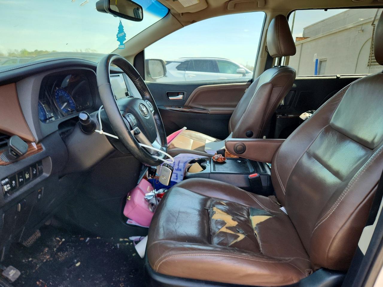 2015 Toyota Sienna Limited Premium 7-Passenger - Фото 7