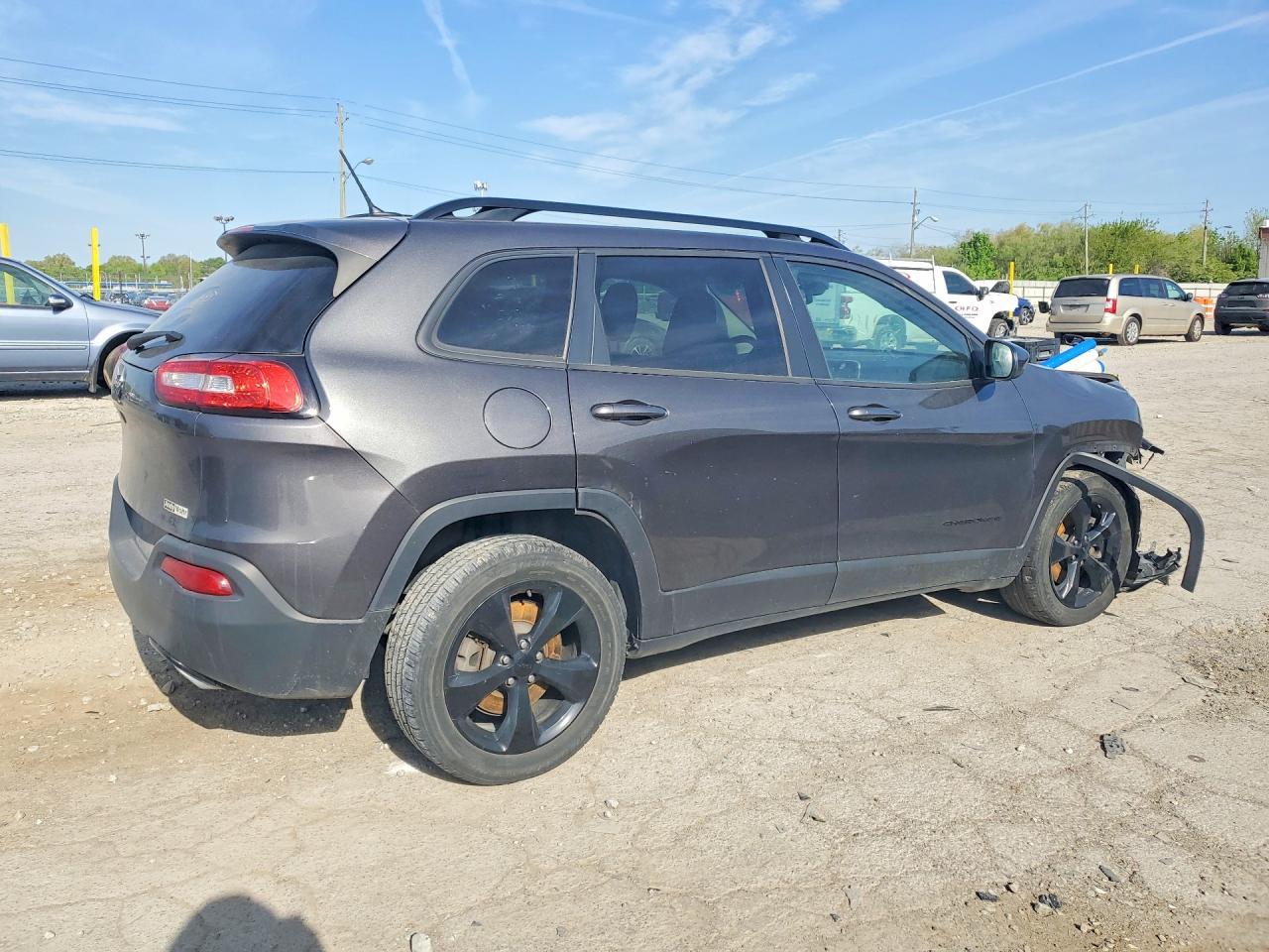 2015 Jeep Cherokee Latitude - Image 3