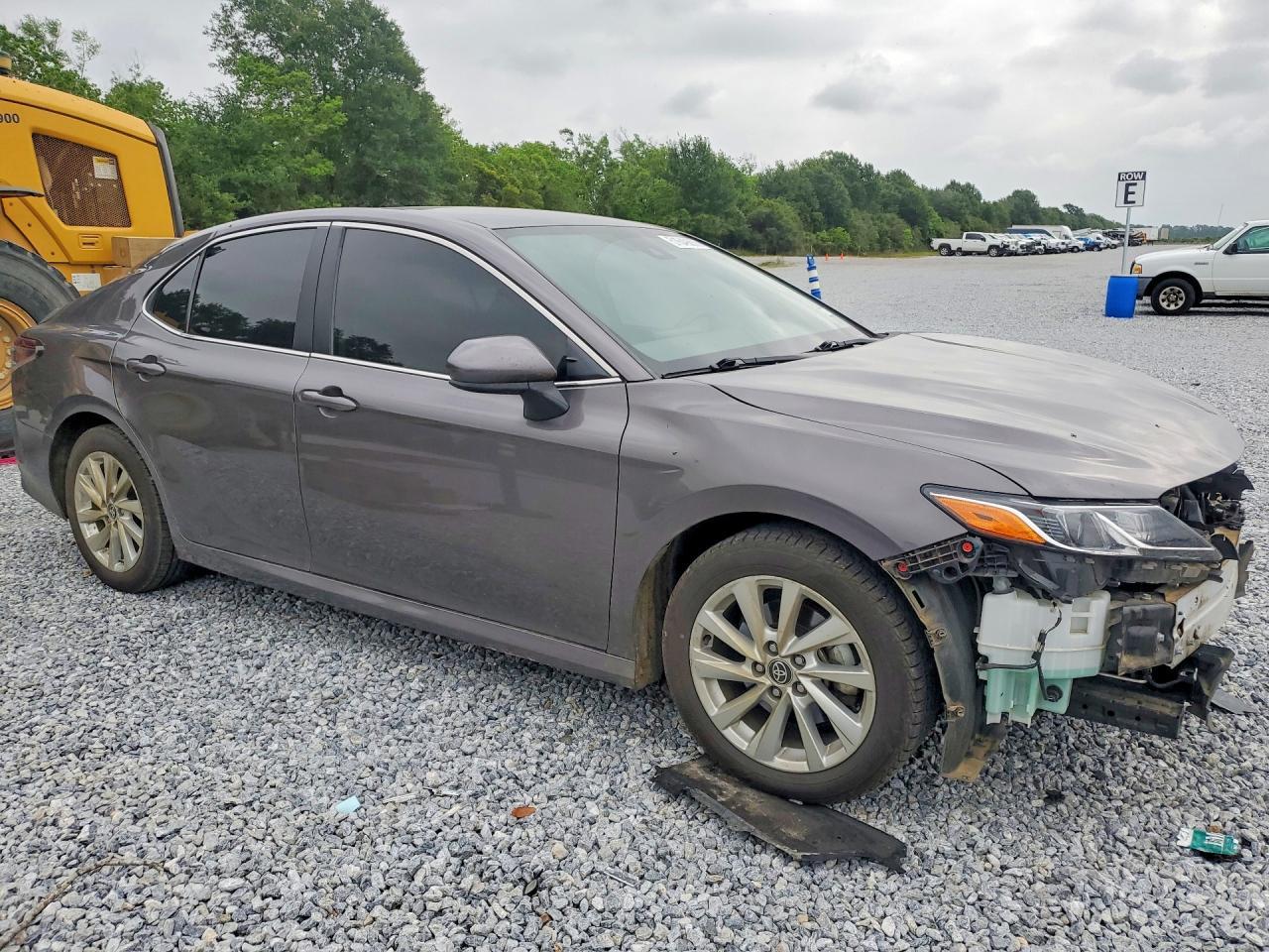 2024 Toyota Camry Le - Фото 4