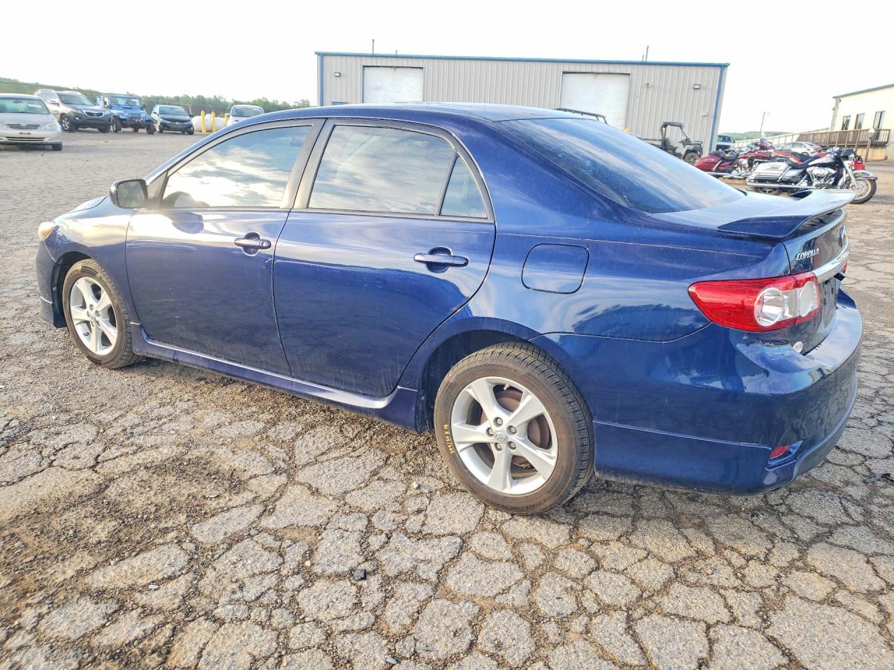 2013 Toyota Corolla S - Фото 2
