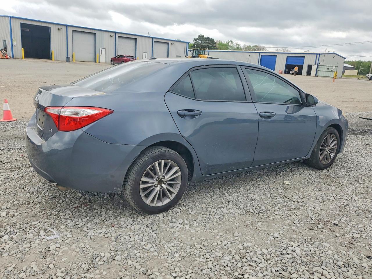 2014 Toyota Corolla Le Plus - Image 3