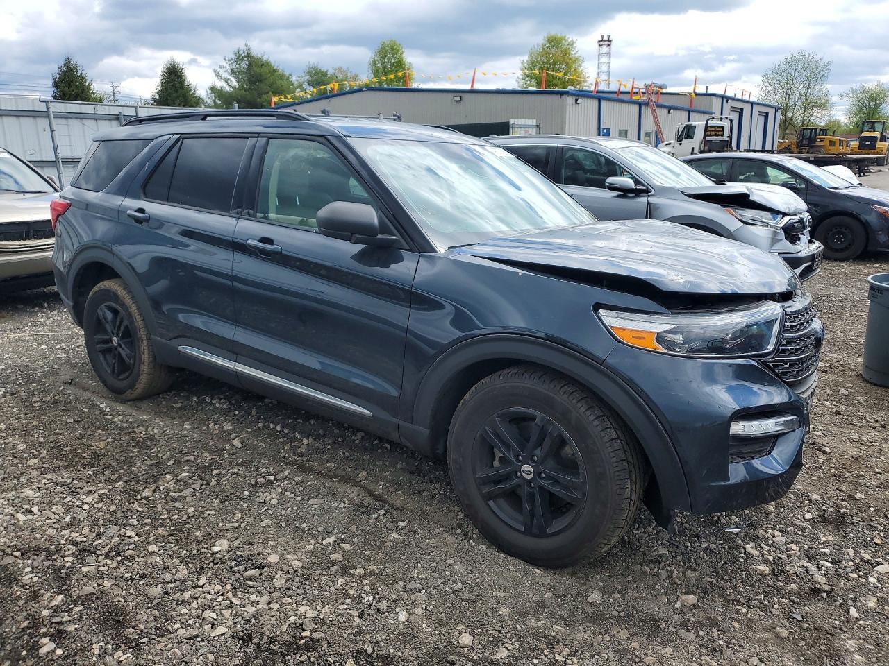 2022 Ford Explorer Xlt - Фото 4