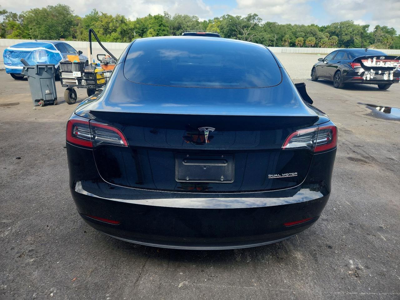 2023 Tesla Model 3 - Image 6