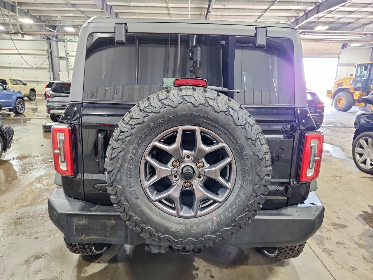 2022 Ford Bronco Base - Image 6