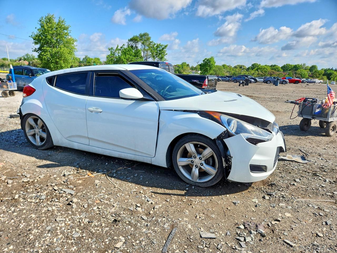 2014 Hyundai Veloster Base - Image 4