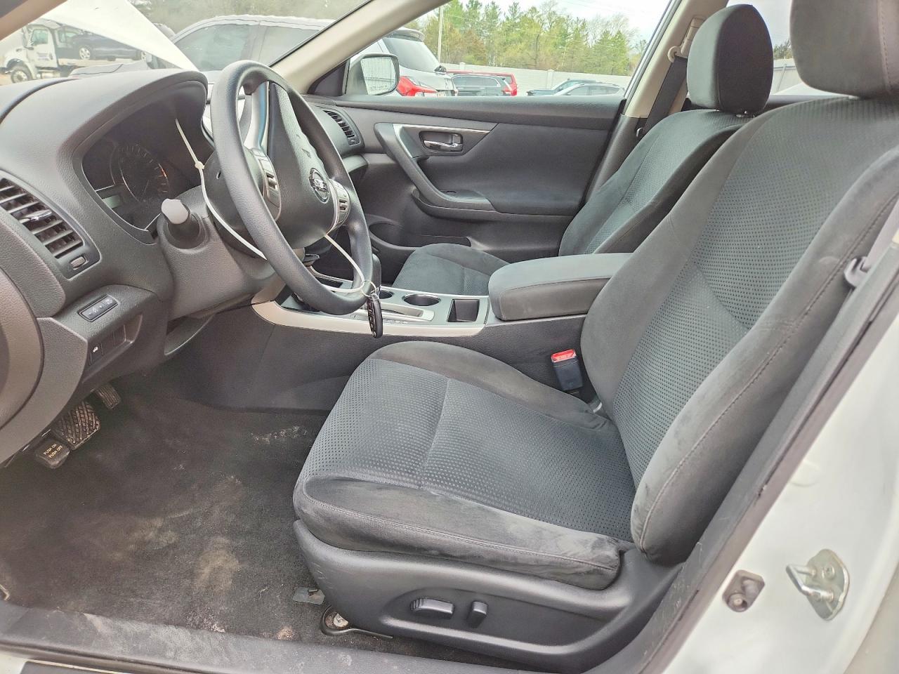 2015 Nissan Altima 2.5 S - Фото 7