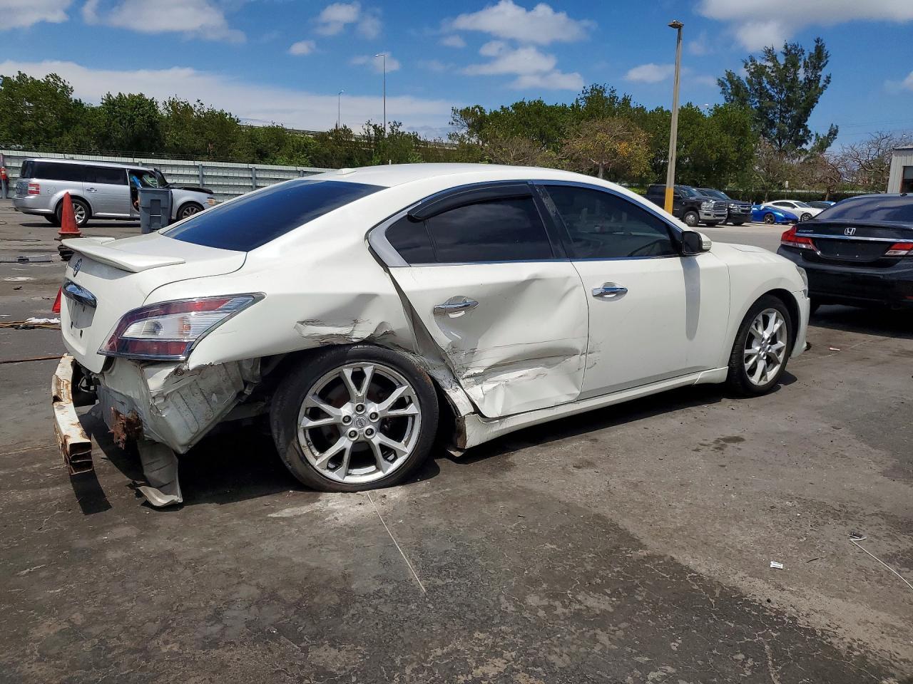 2012 Nissan Maxima 3.5 S - Image 3