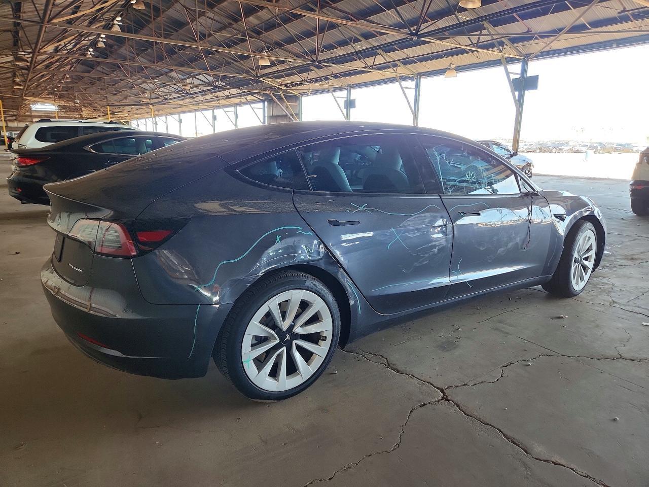 2023 Tesla Model 3 - Фото 3
