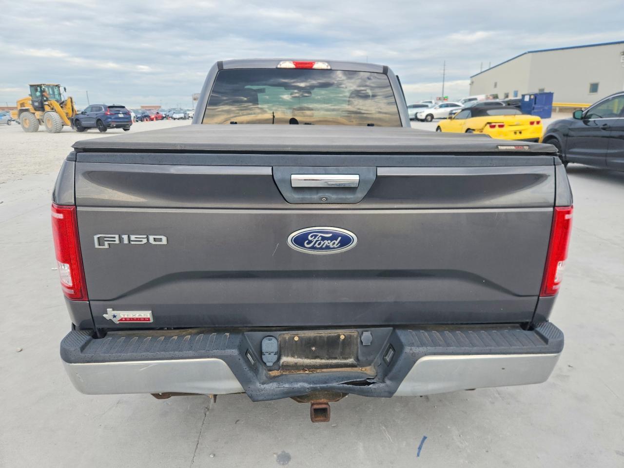 2015 Ford F150 Super Cab - Image 6