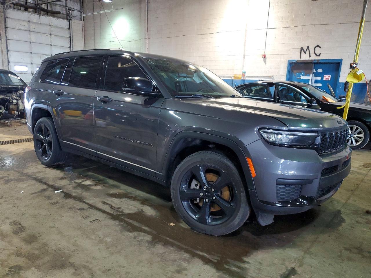 2022 Jeep Grand Cherokee L Laredo - Фото 4