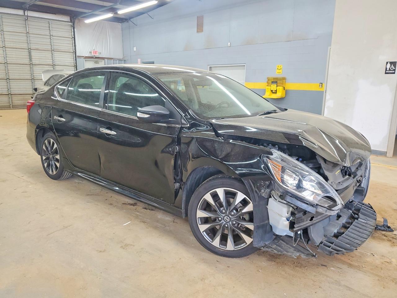 2019 Nissan Sentra Sr - Фото 4