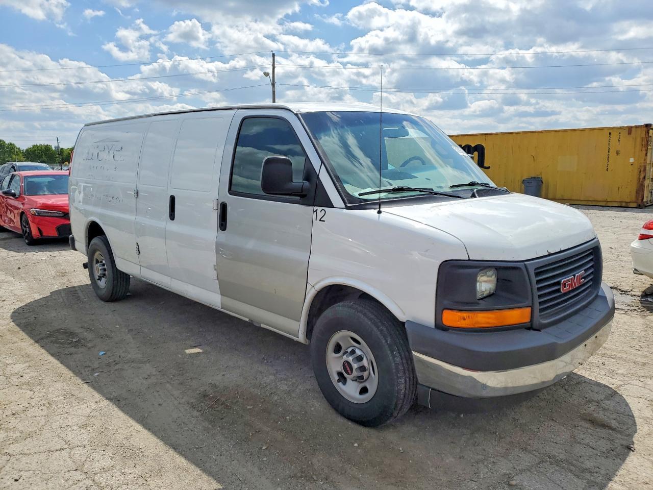 2017 GMC Savana G2500 - Image 4