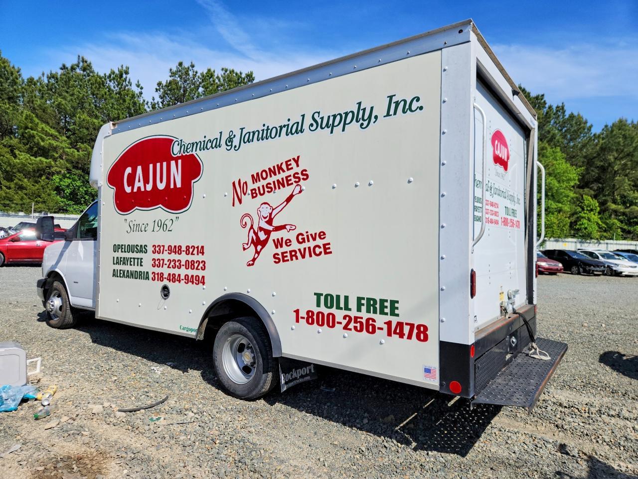 2022 Chevrolet Express G3500 - Фото 2