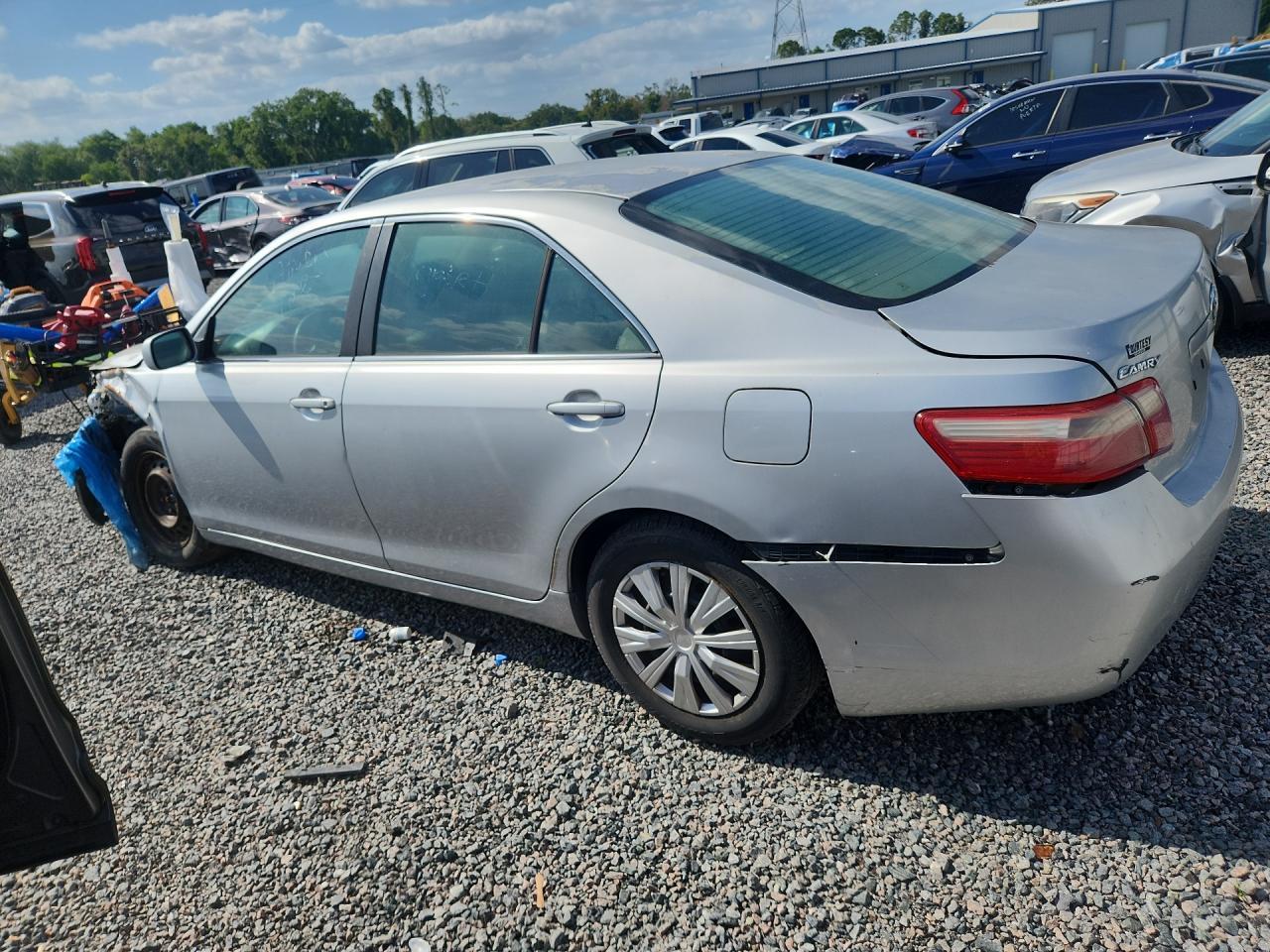 2007 Toyota Camry Le V6 - Фото 2
