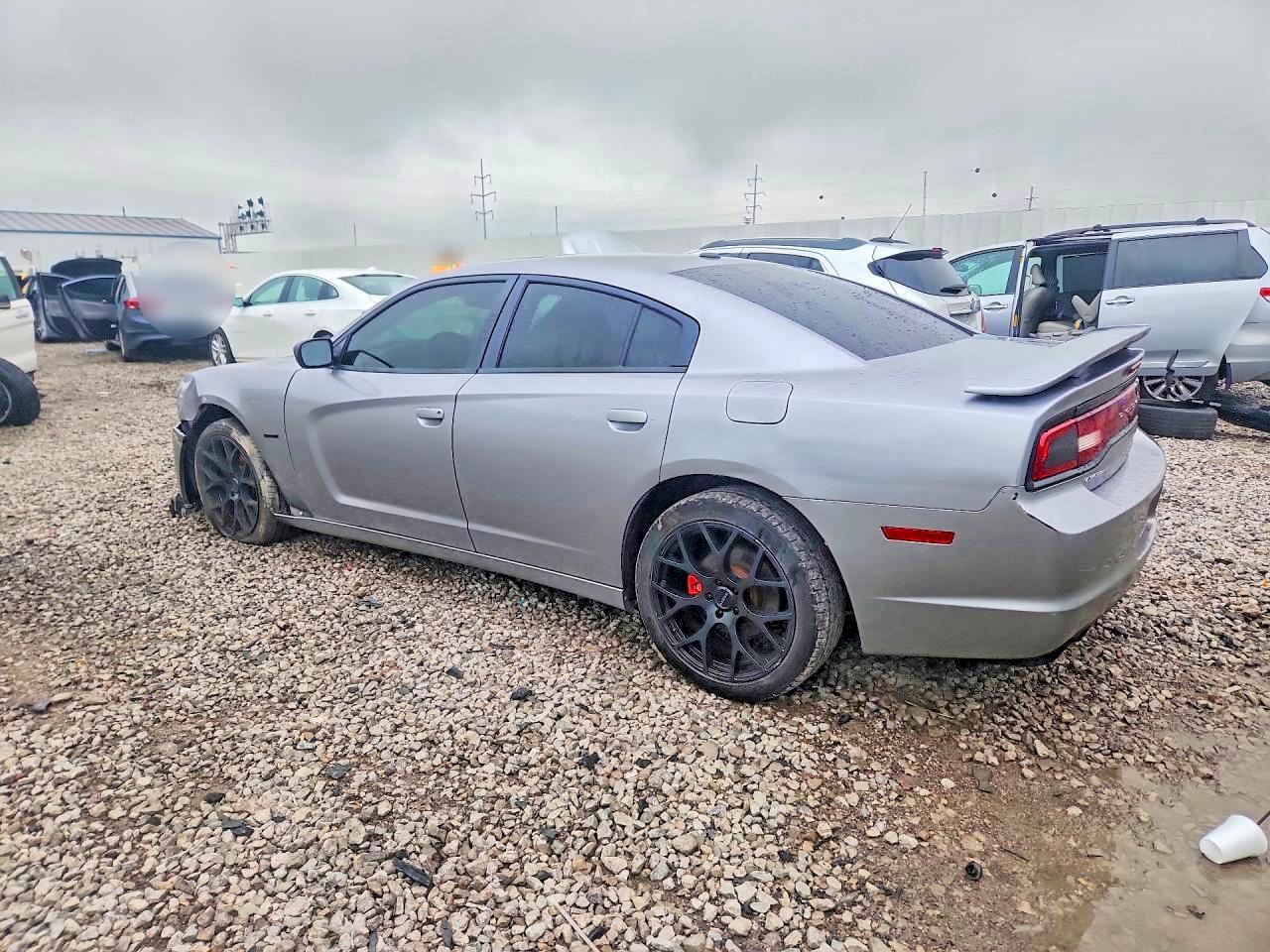 2013 Dodge Charger R - Image 2