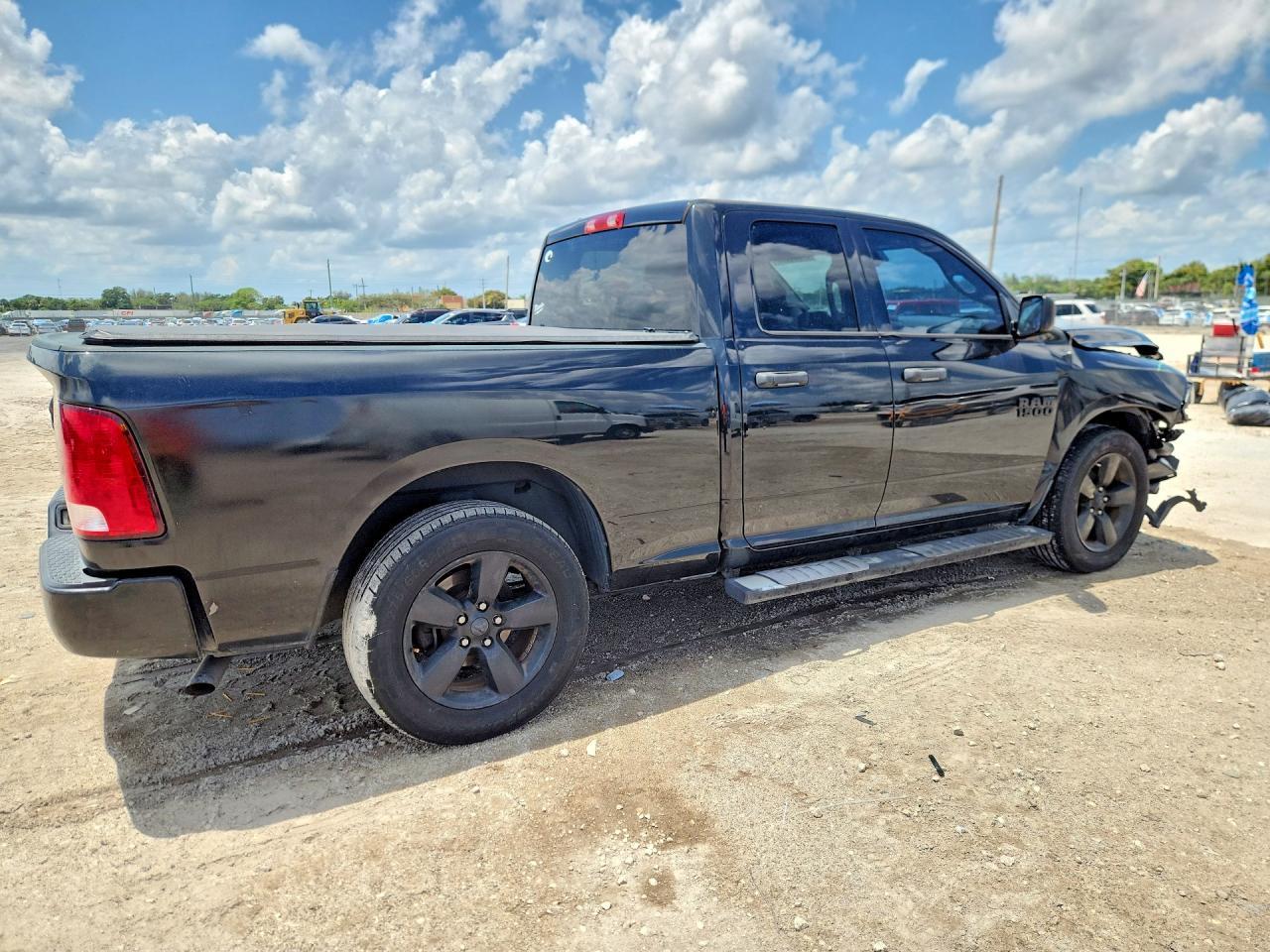 2016 Ram 1500 St - Image 3
