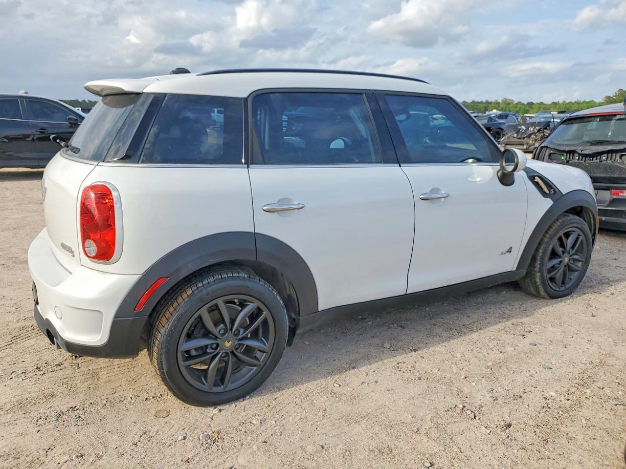 2013 Mini Cooper S Countryman - Image 3