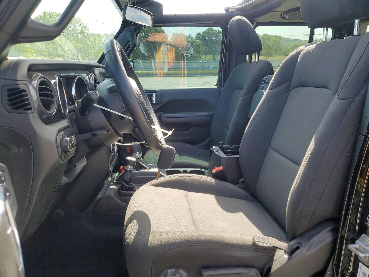 2021 Jeep Wrangler Unlimited Sport - Фото 7