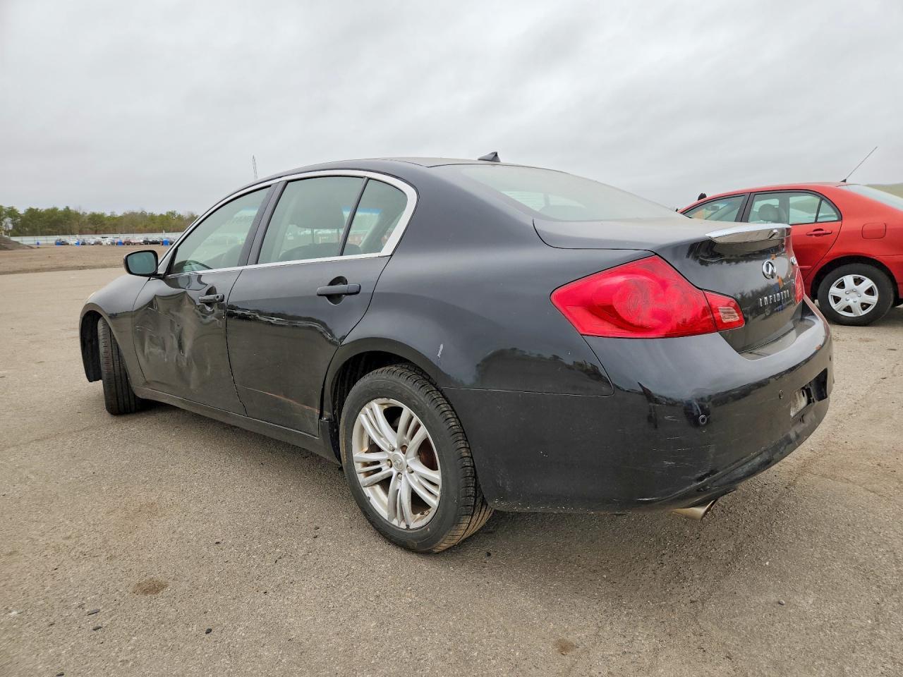 2011 Infi G37 Sedan - Фото 2