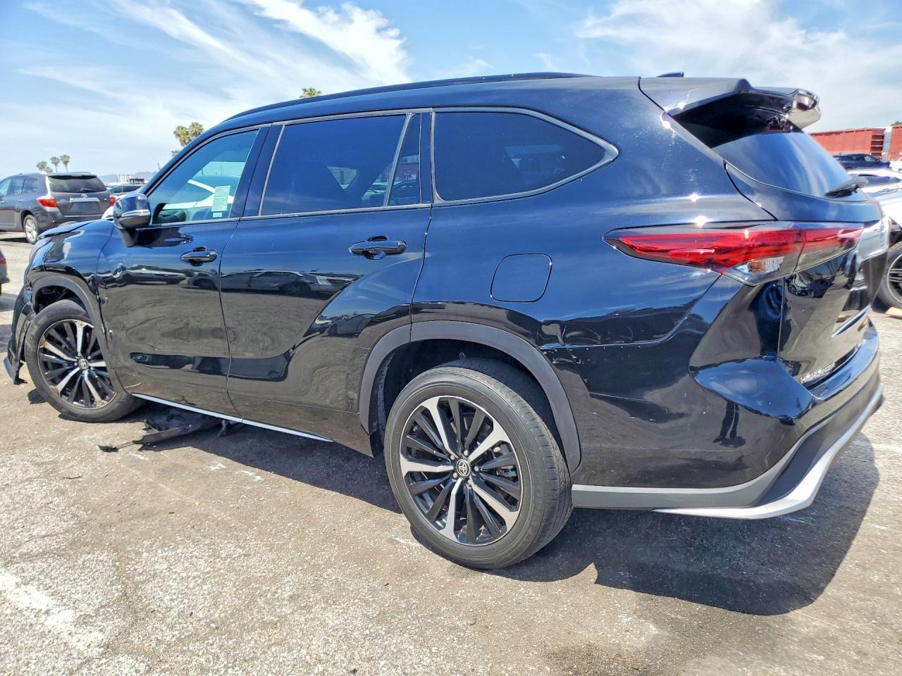 2021 Toyota Highlander Xse - Фото 2