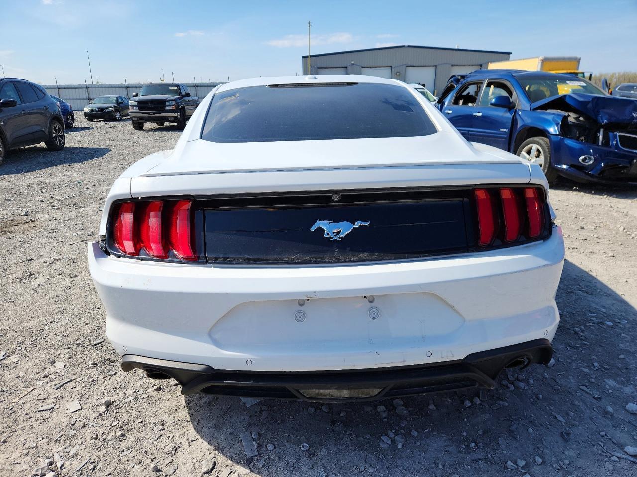 2020 Ford Mustang - Фото 6