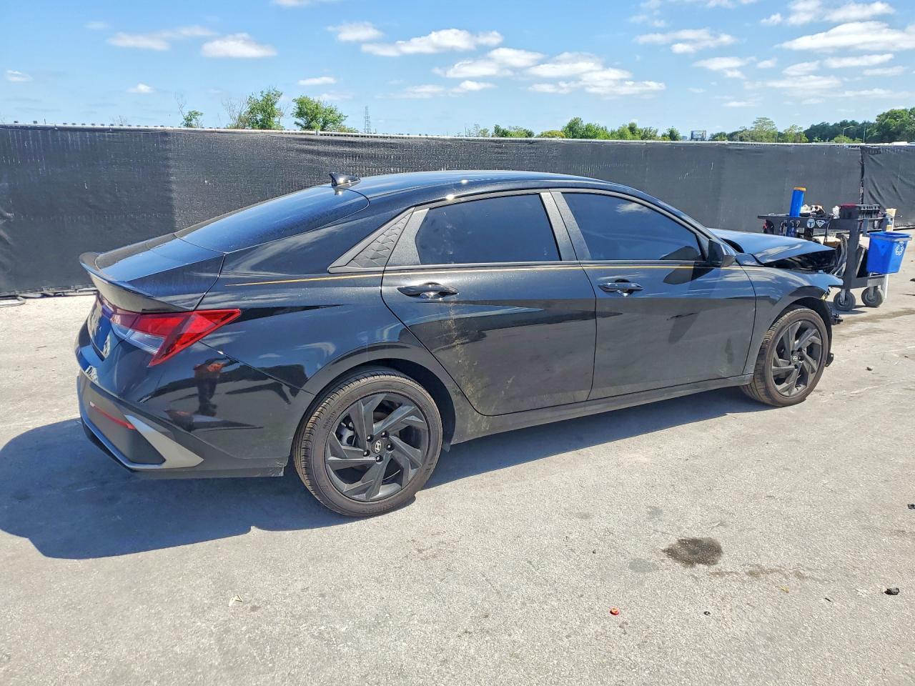 2026 Hyundai Elantra Sel Sport - Фото 3