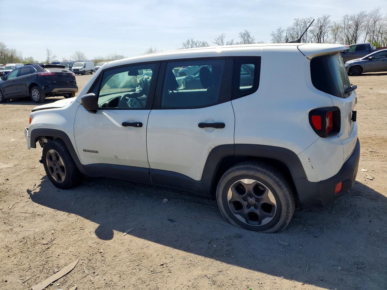 2015 Jeep Renegade Sport - Фото 2