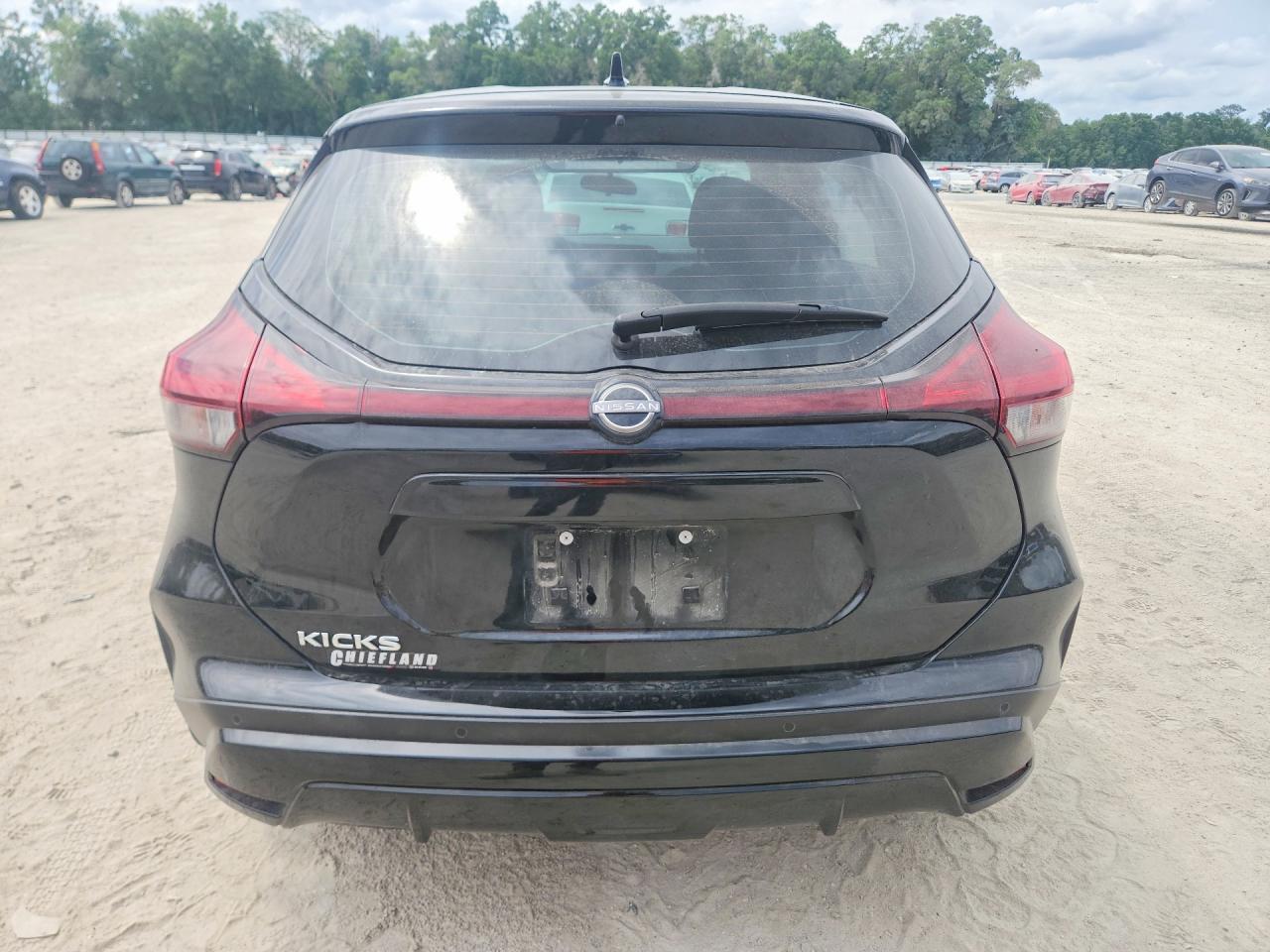 2024 Nissan Kicks S - Image 6