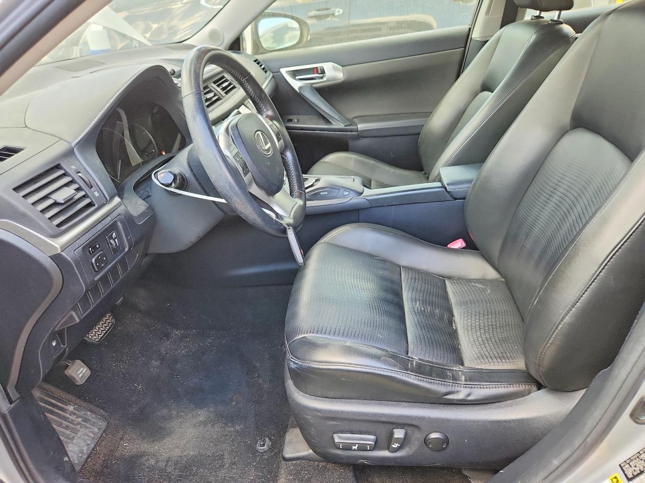 2012 Lexus Ct 200H Premium - Image 7