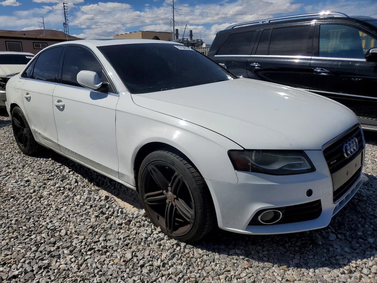 2011 Audi A4 Premium Plus - Фото 4
