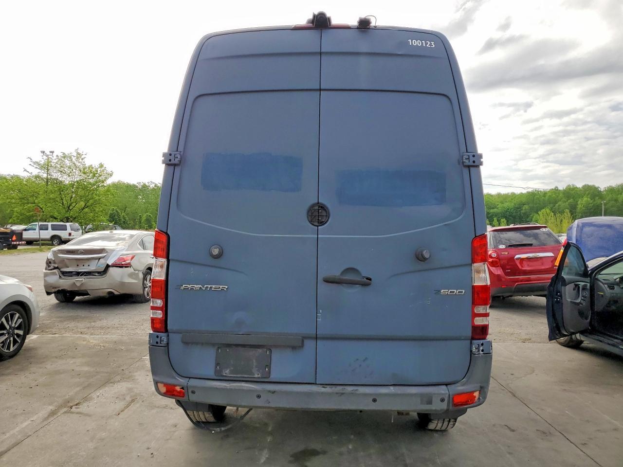 2018 Mercedes Benz Sprinter 2500 - Image 6