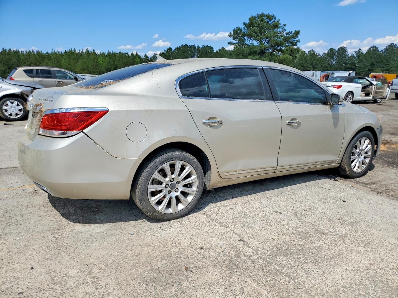 2013 Buick Lacrosse - Image 3