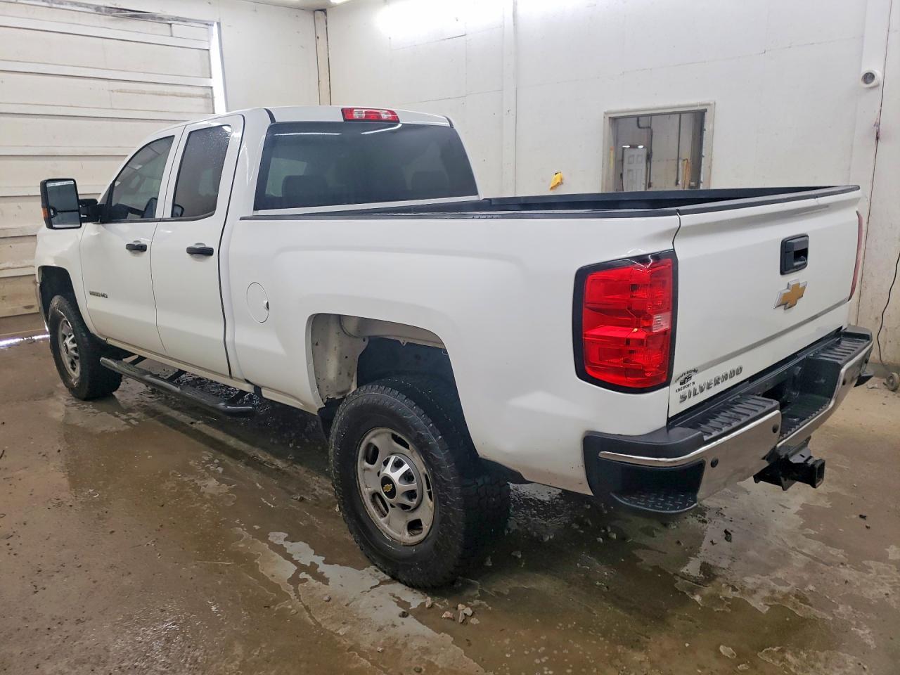 2019 Chevrolet Silverado K2500 Heavy Duty - Фото 2