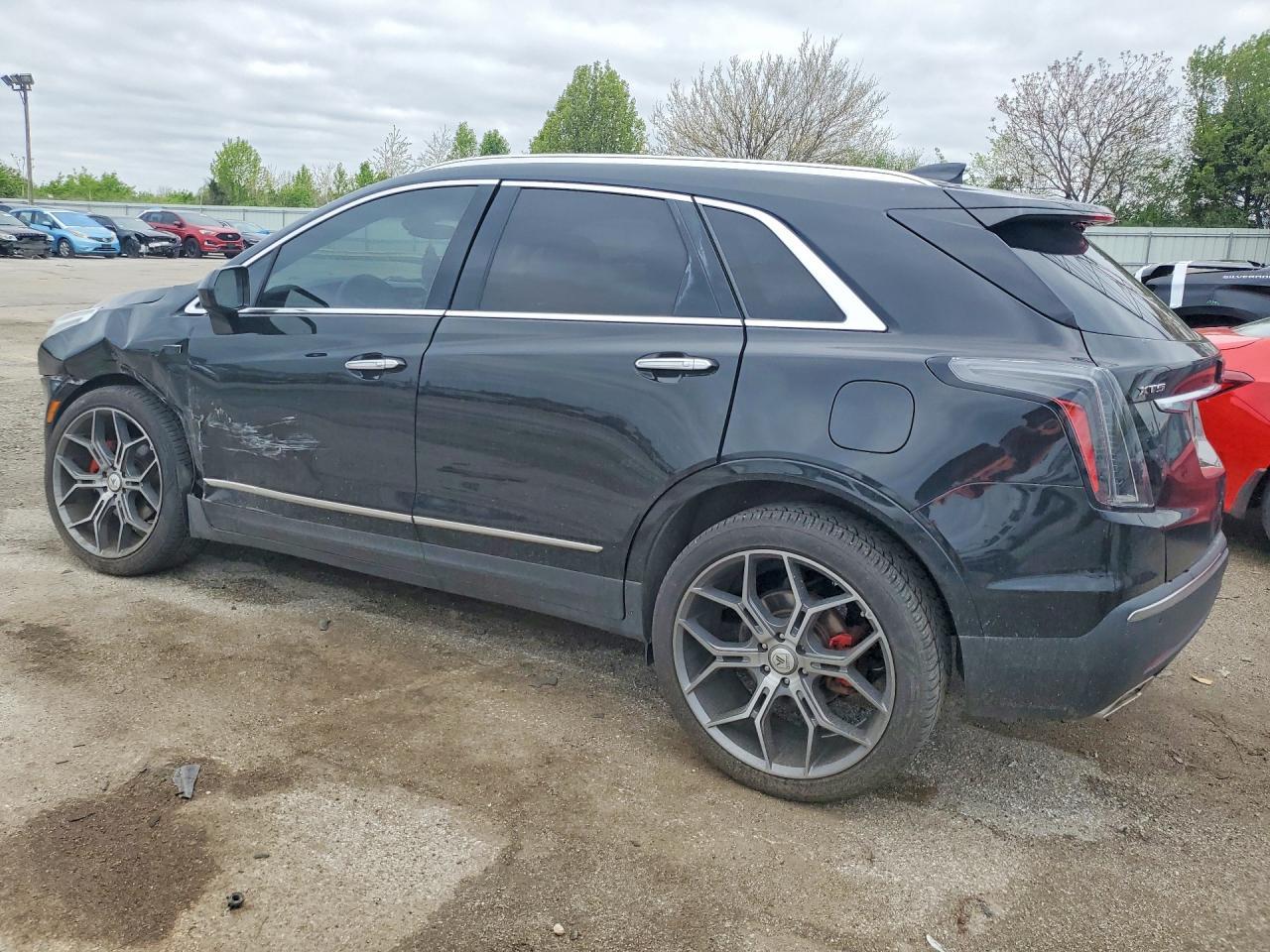 2018 Cadillac Xt5 Premium Luxury - Image 2