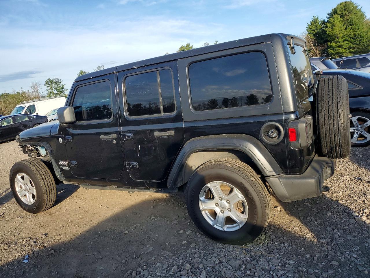 2020 Jeep Wrangler Unlimited Sport - Фото 2