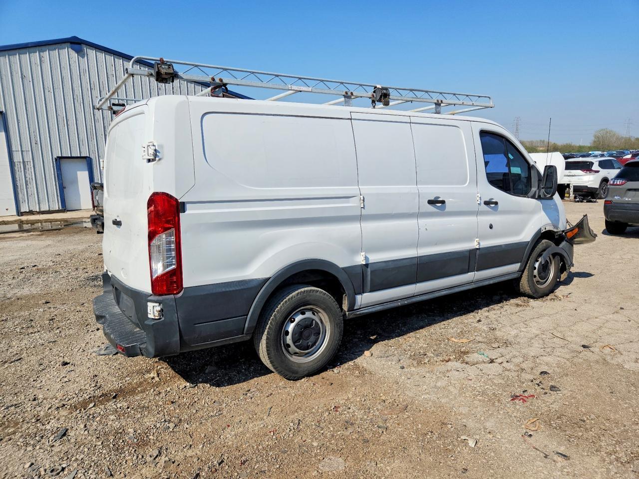 2015 Ford Transit T-250 - Фото 3
