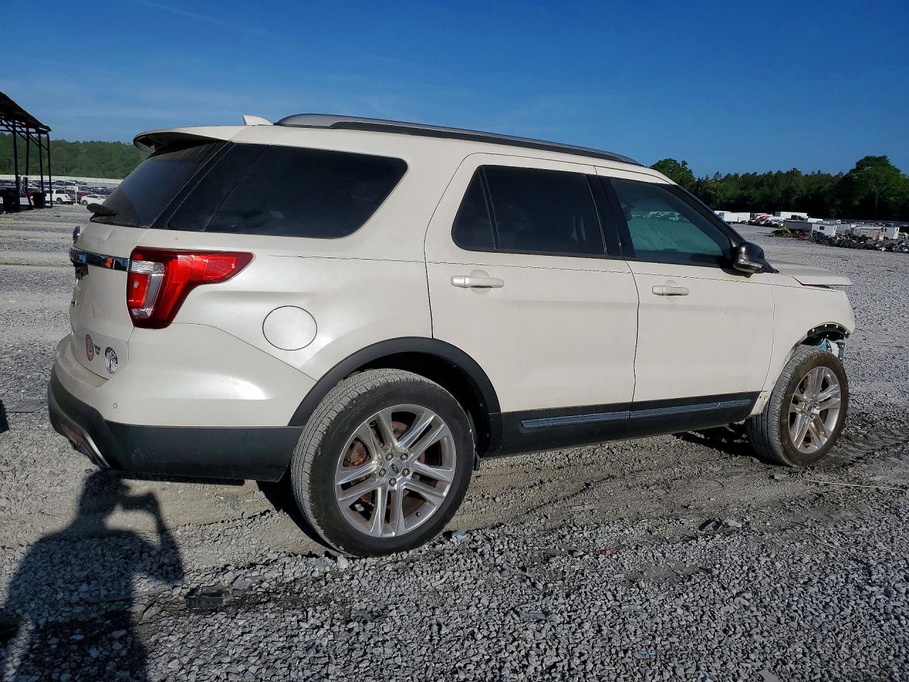 2017 Ford Explorer Xlt - Фото 3