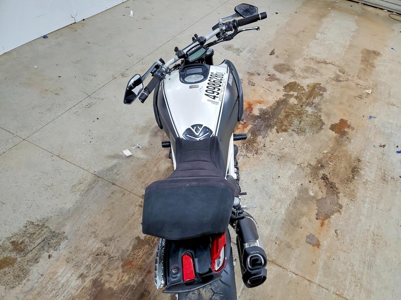 2013 Ducati Diavel - Фото 6